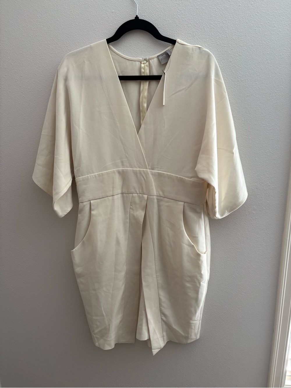 ASOS Cream V-Neck Short Sleeve Romper